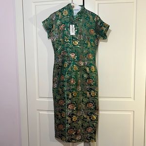 Green Chinese dress